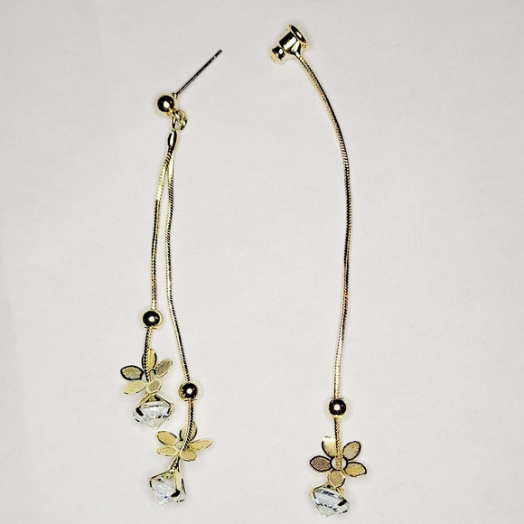 🎀18k Lovely Floral Tassel Earrings - Picture 3 of 5